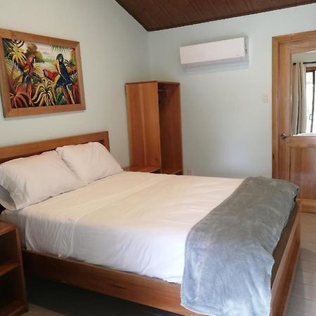 Playa Blanca Macaw Hotel Conte Esterno foto