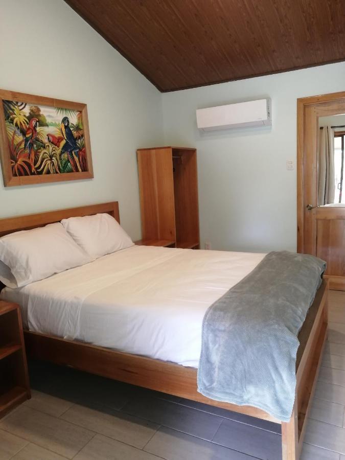 Playa Blanca Macaw Hotel Conte Esterno foto